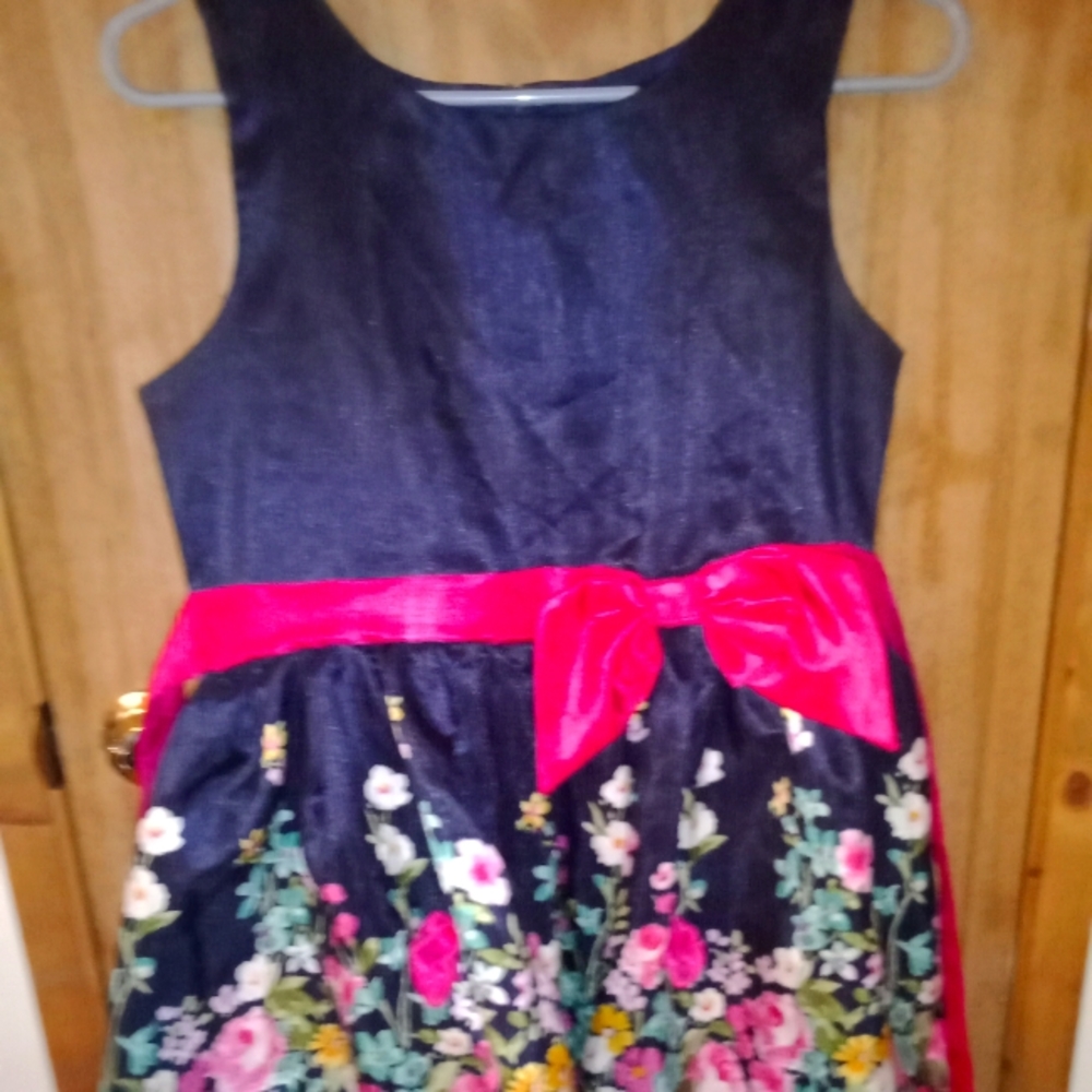 Girls dress